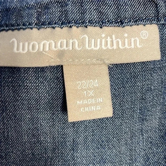 Woman Within Chambray Blouse Top Size 1X (22/24) Button Down Up Camp Style - Picture 4 of 4